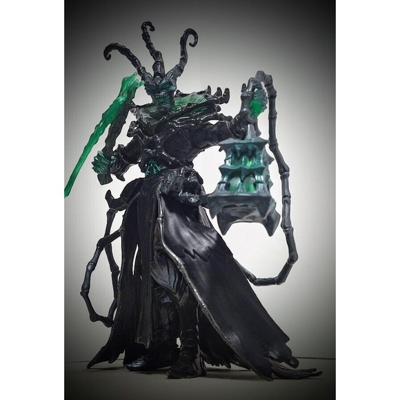 2021 RIOT GAMES SPIN MASTER LEAGUE OF LEGENDS CHAMPIONSHIP COLLECTION THRESH 6" - Picture 1 of 11